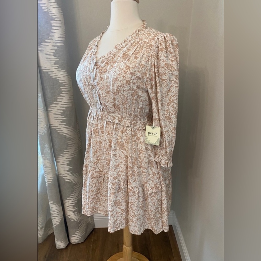 Plus Dress - Picture 2 of 6